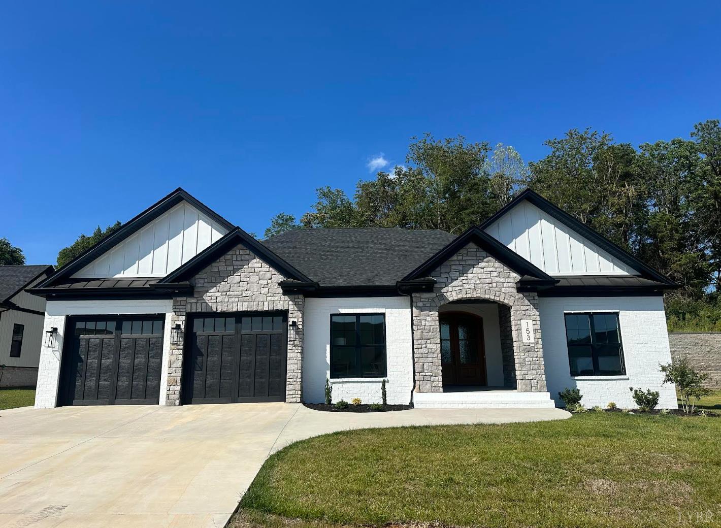 19 Crest Ridge Court — photo
