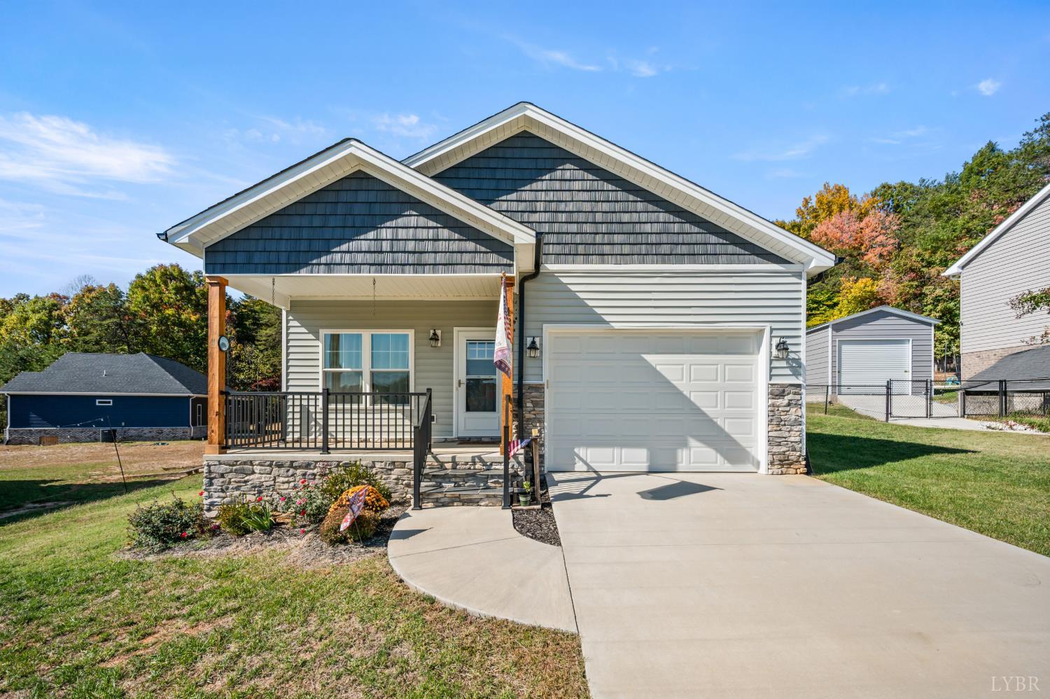 18 Spring Oaks Drive — photo
