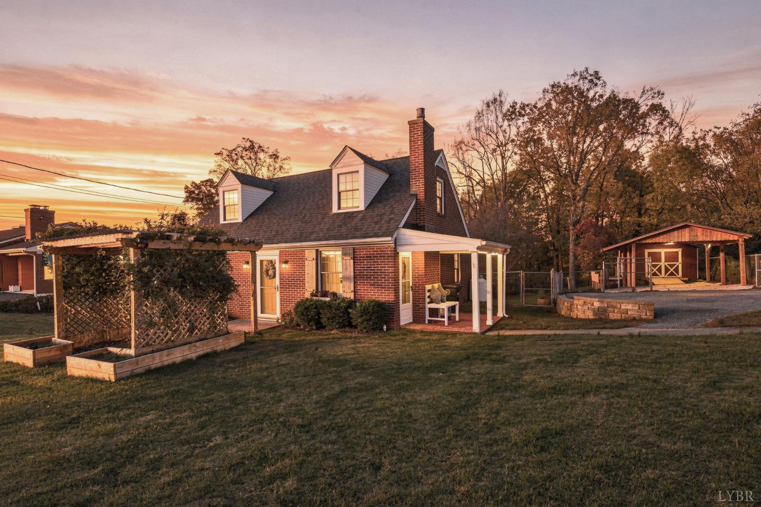 544 Pine Drive — photo
