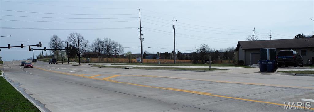 2416 W. Meyer Road 5.56 Acres — photo