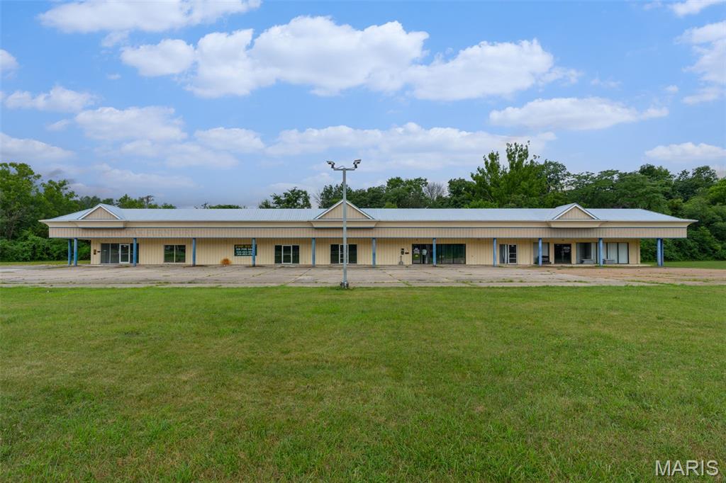 601 N Highway 47 — photo