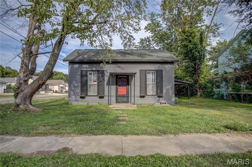 205 Ayres Street — photo
