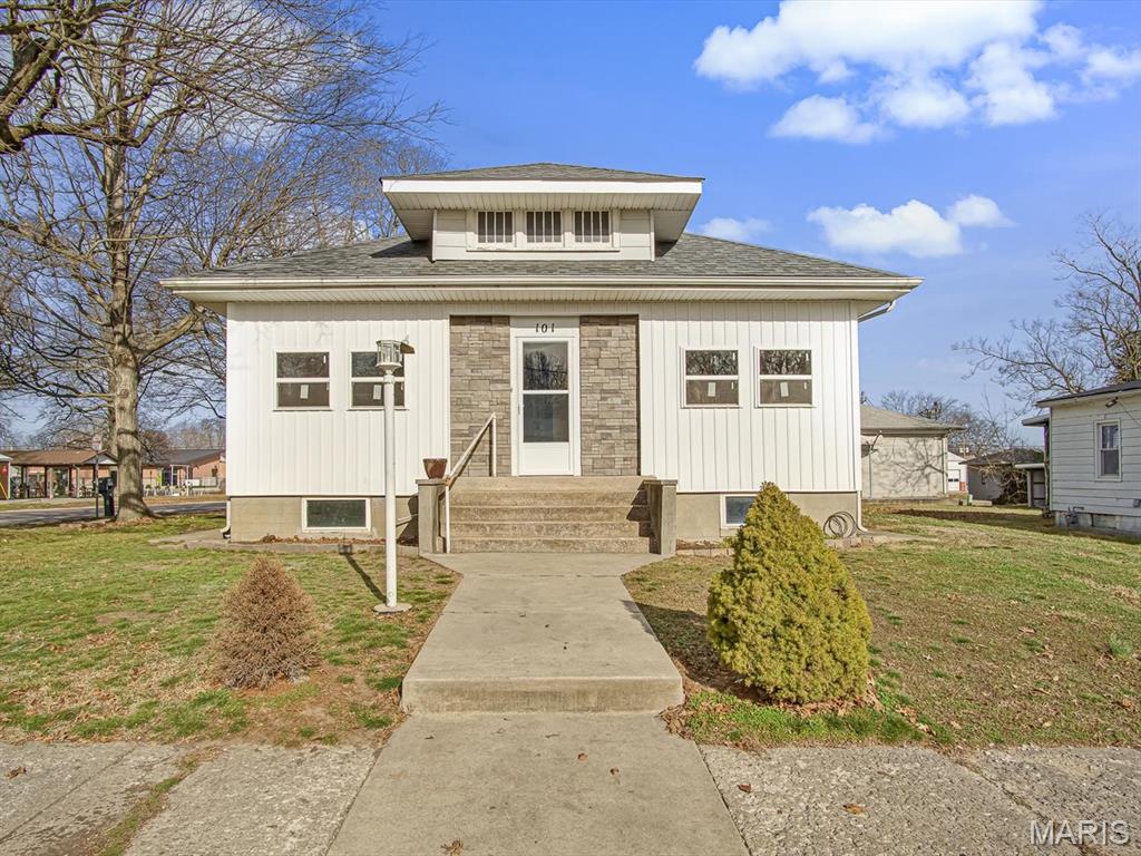 101 E Locust Street — photo