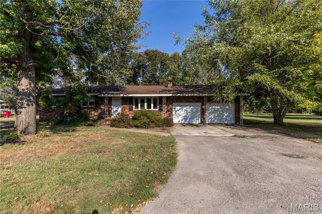 200 Margaret Drive — photo