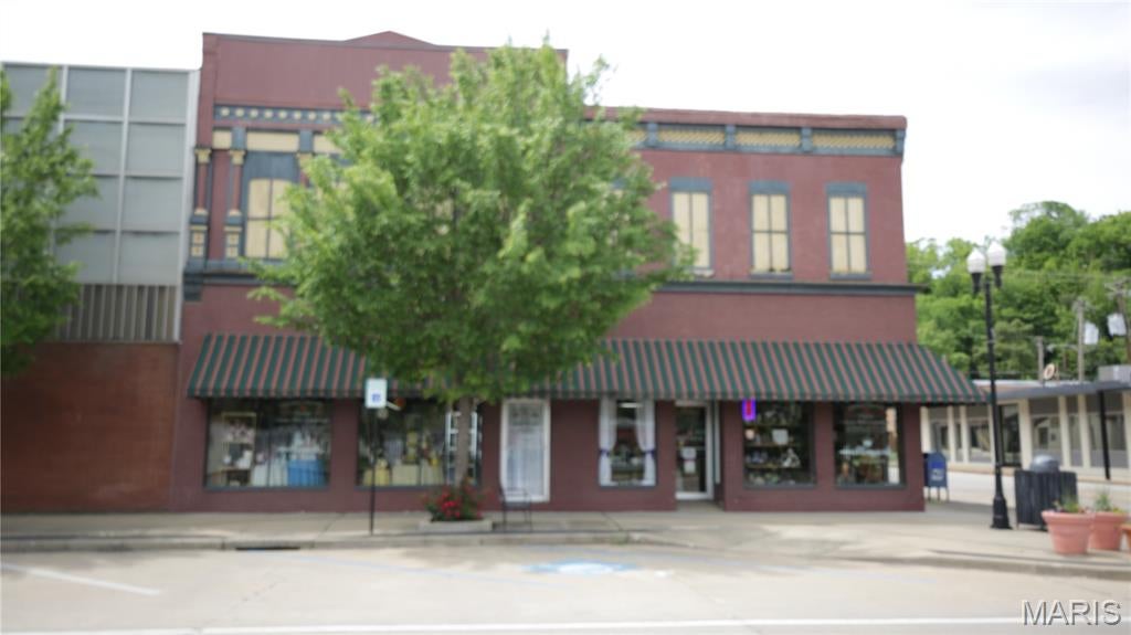 400 S Main Street — photo