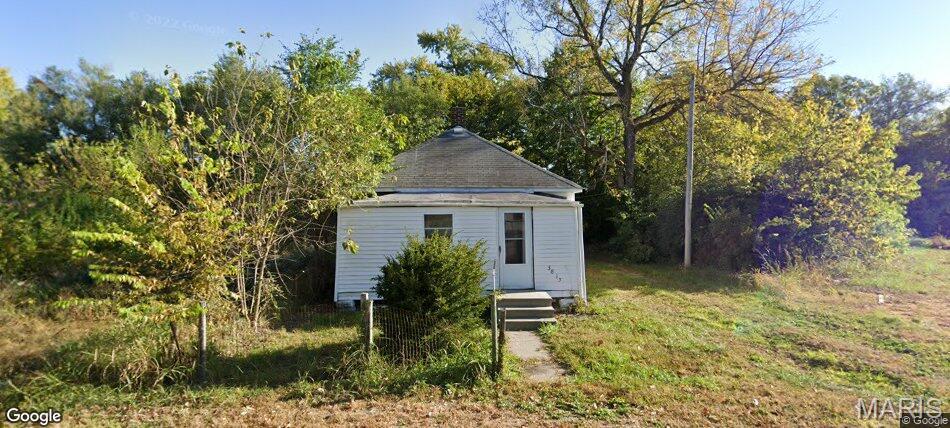 3815 Walnut Avenue — photo