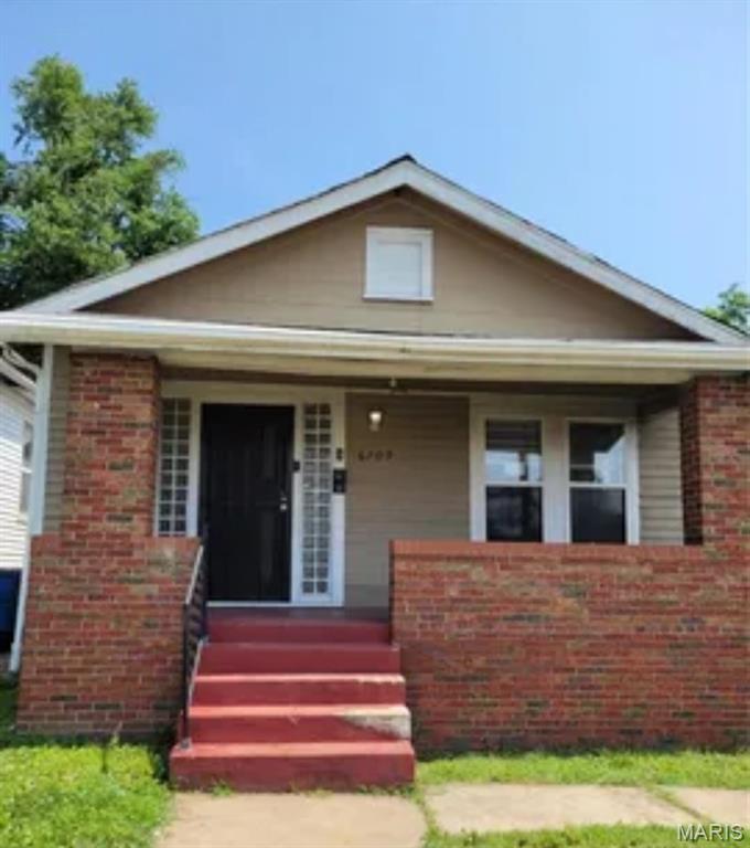 6709 Stratford Avenue — photo