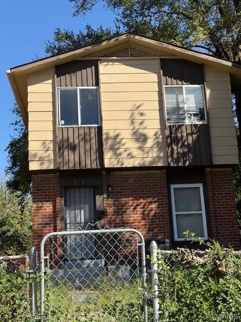 1219 Sullivan Avenue — photo