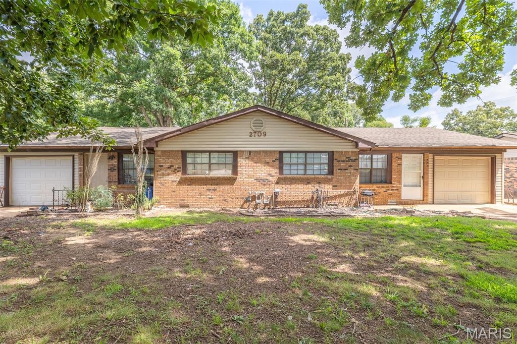 2709 Oakmoore Drive — photo