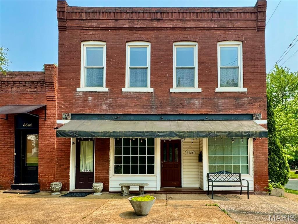 3544 Oxford — photo