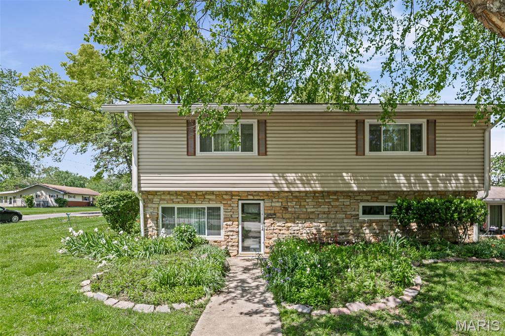 1237 Gerber Road — photo