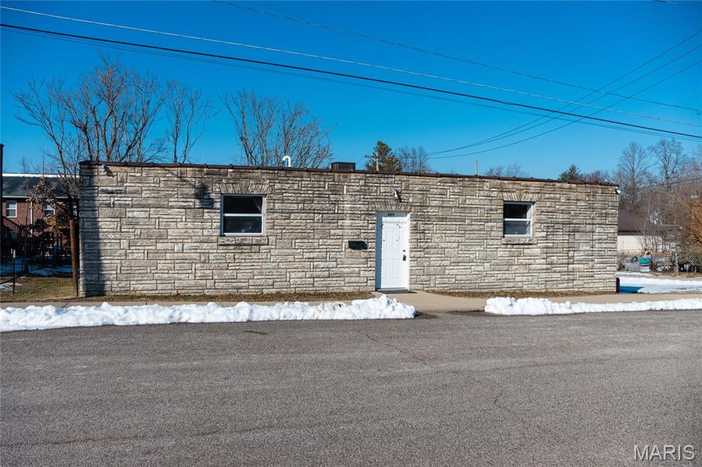 605 E Main Avenue — photo