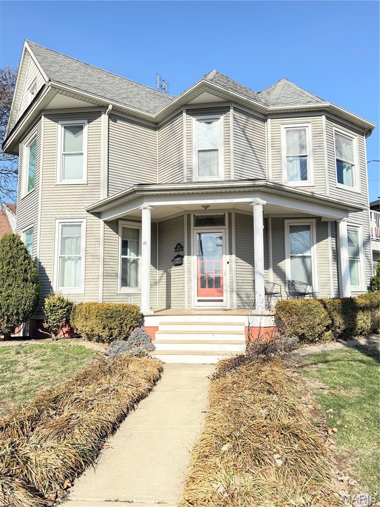 221 E Main Street — photo