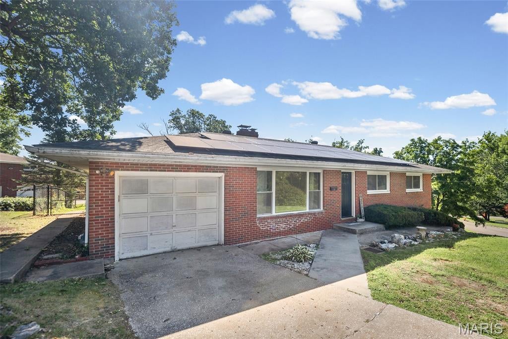 2303 Fairview Drive — photo