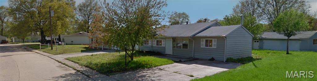 1105 Saint Clement Drive — photo