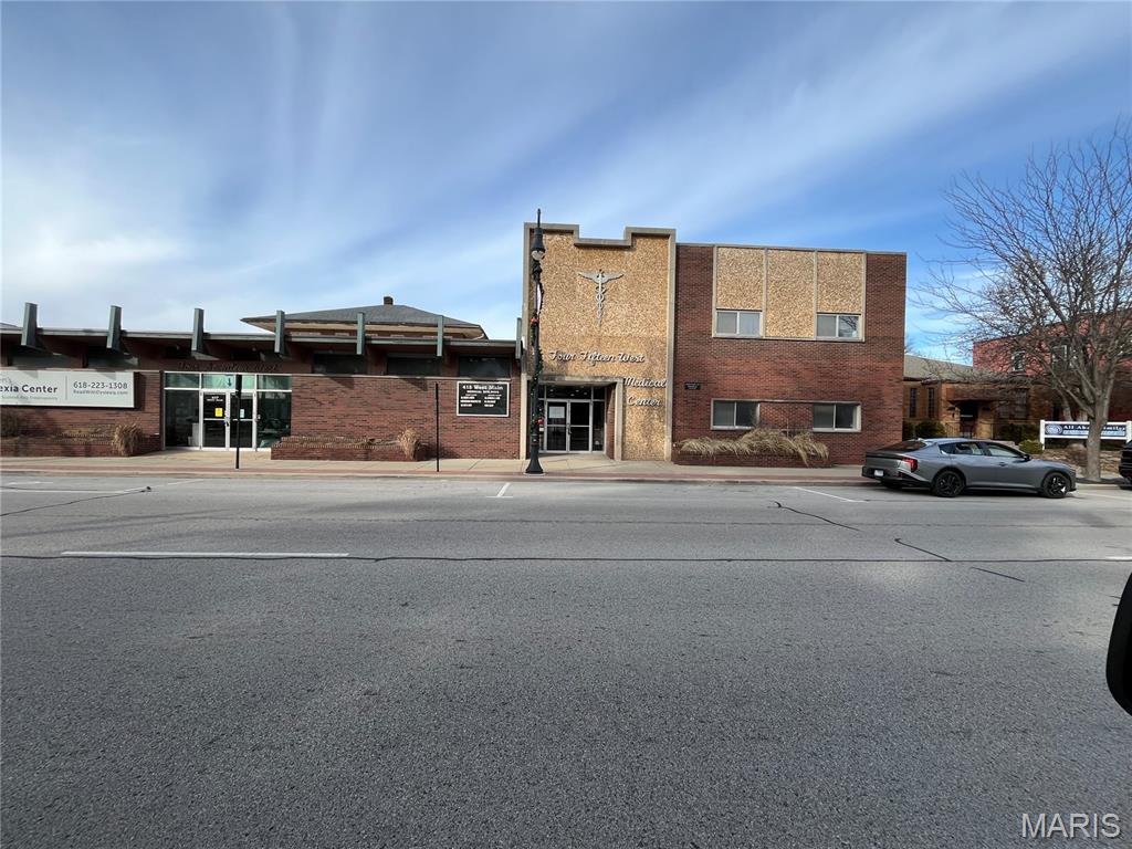 415 W Main Street — photo