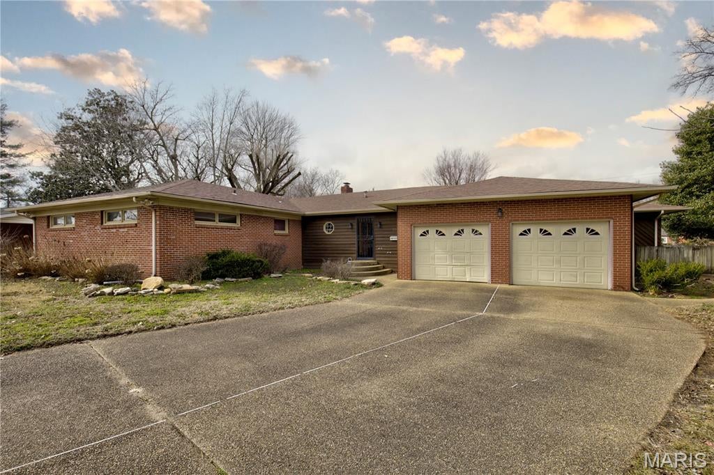 307 Circle Drive — photo
