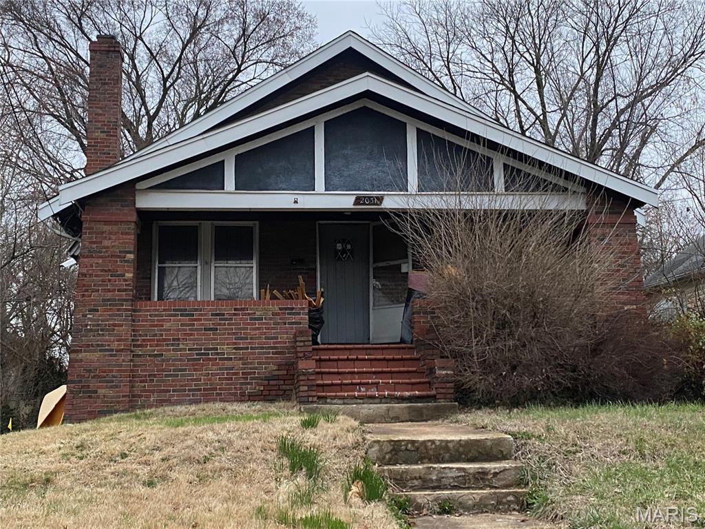 2031 Switzer Avenue — photo