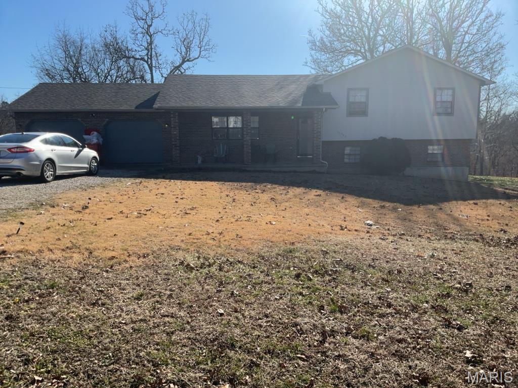 14040 Howard Lane — photo