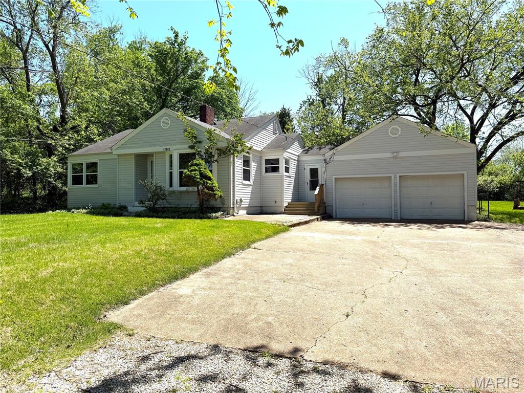 17042 Manchester Road — photo