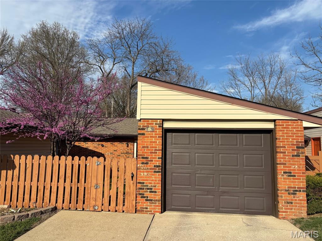 6 Parkridge — photo