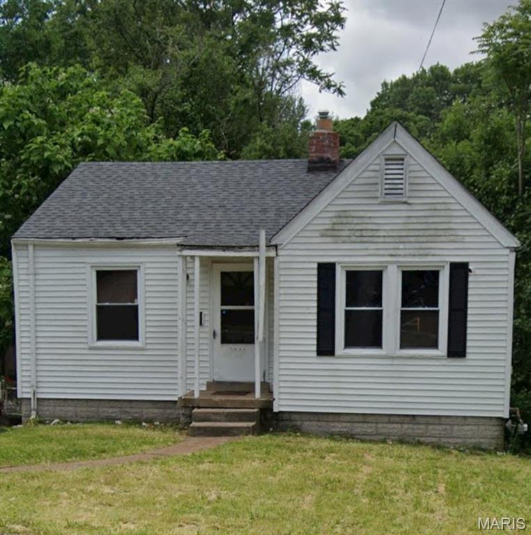 7042 Garesche — photo