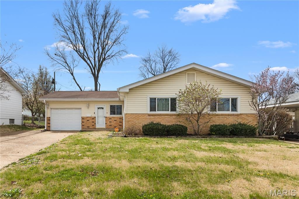 704 Village Square Drive — photo