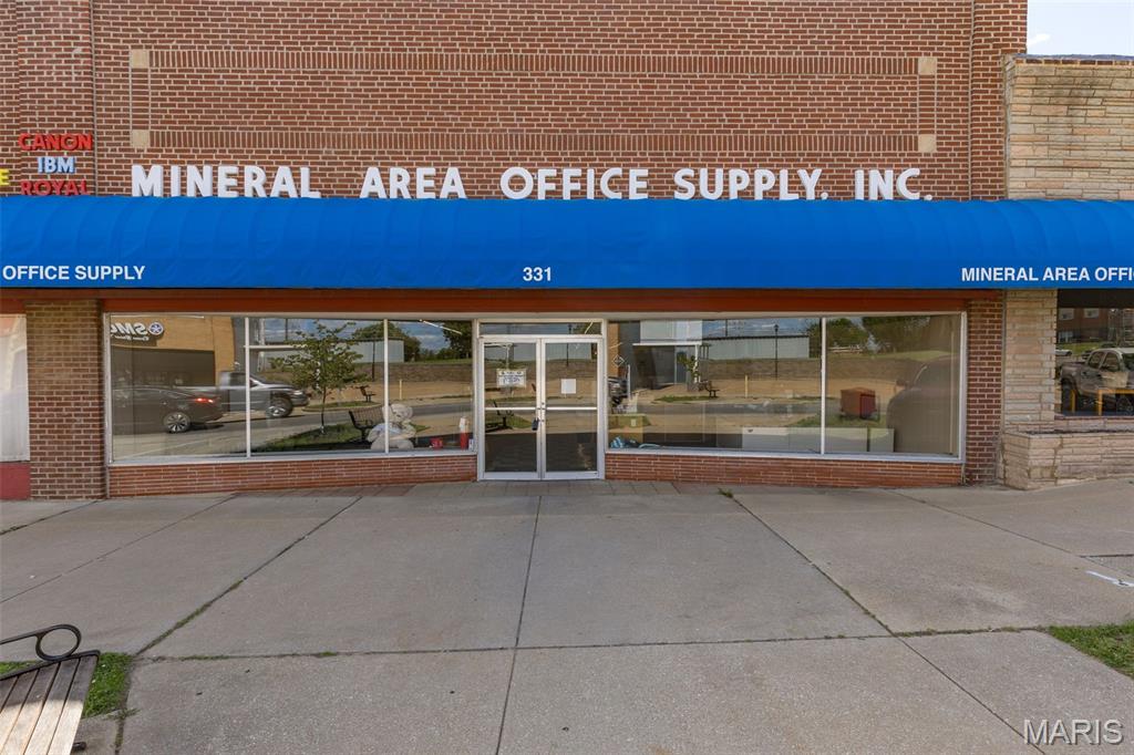 331 W Main Street — photo