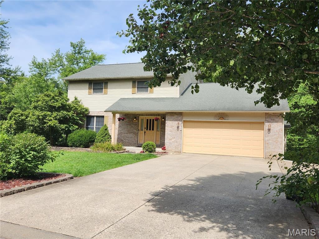 2405 Brittany Drive — photo