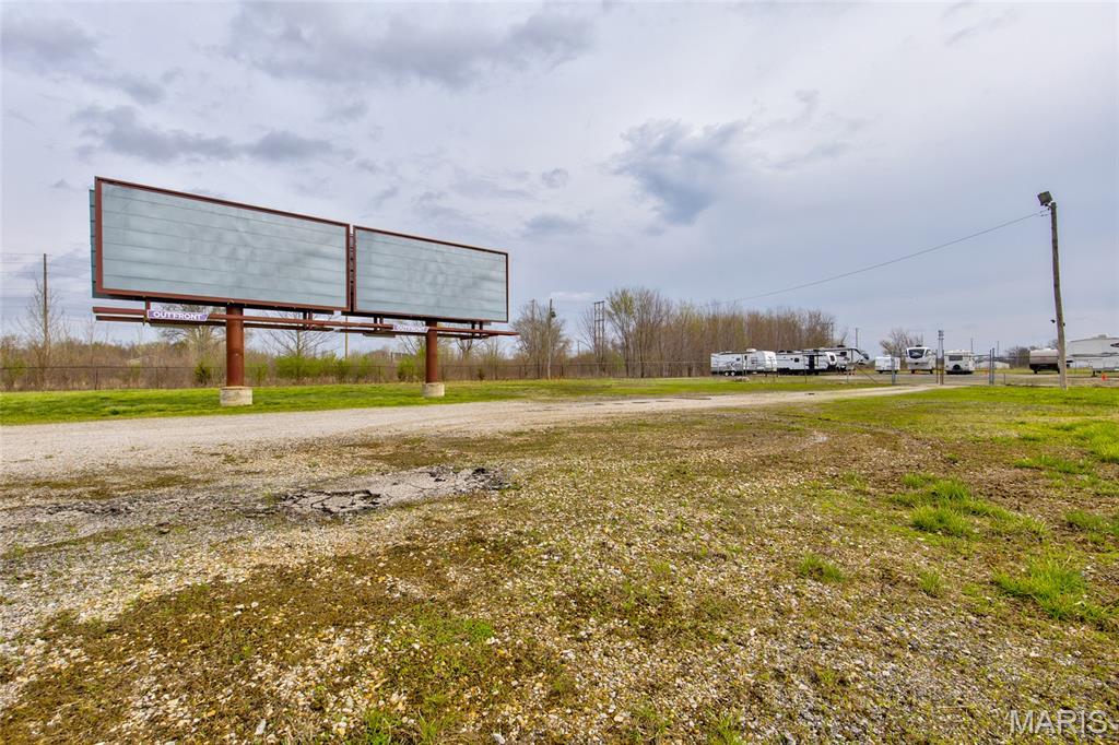 6901 Godfrey Road — photo