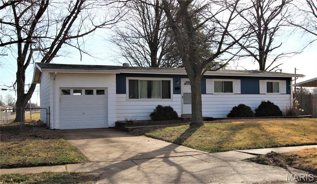 1600 Chickadee Lane — photo