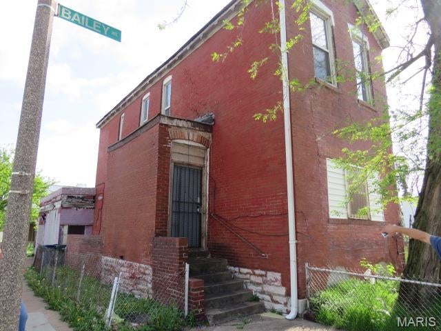 4000 N Grand Boulevard — photo