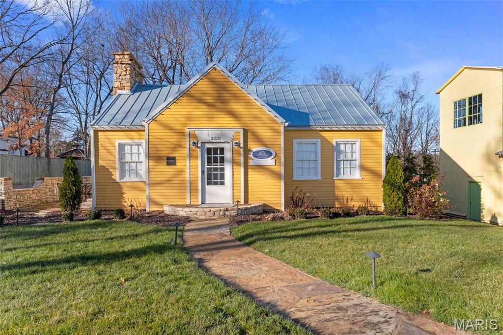 233 Jackson Street — photo