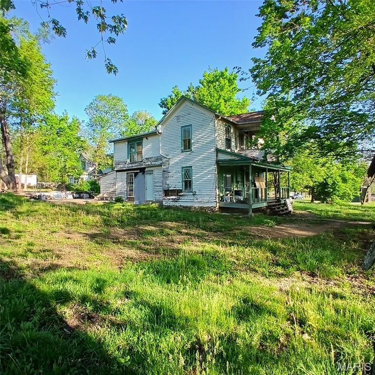 585 CR 32 — photo