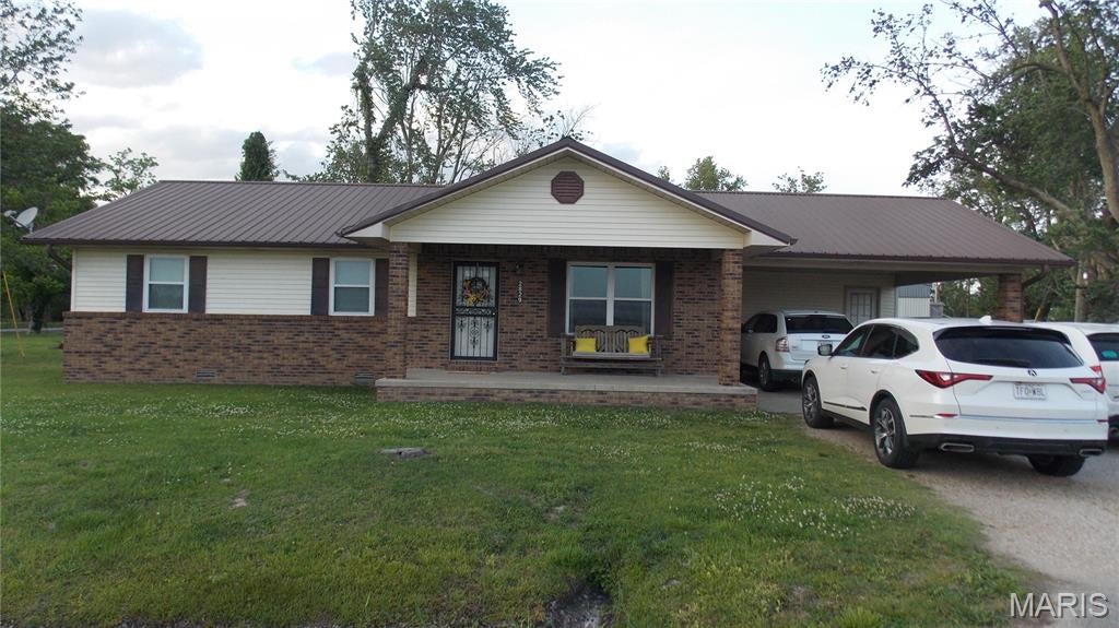 2829 Highway 158 — photo