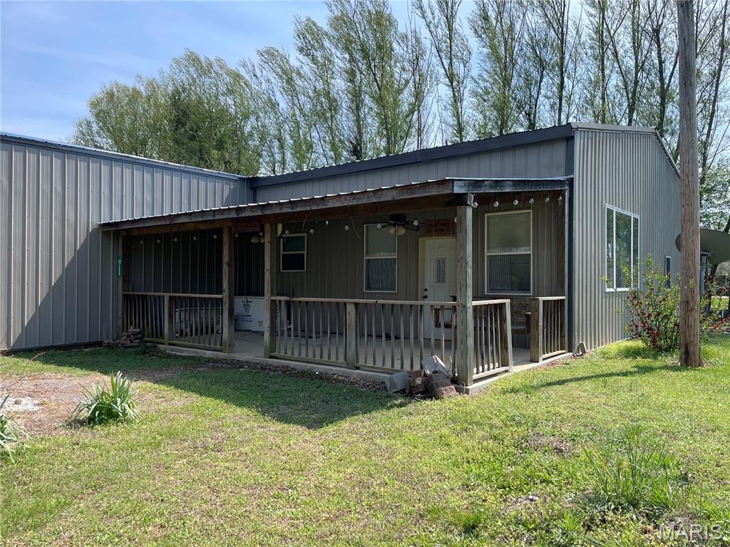172 Wayne 350 — photo