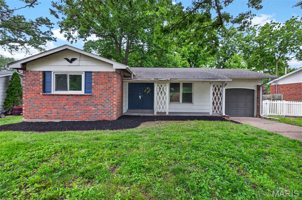 2195 Somerset Drive — photo