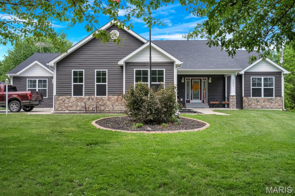 207 E Foreman Street — photo
