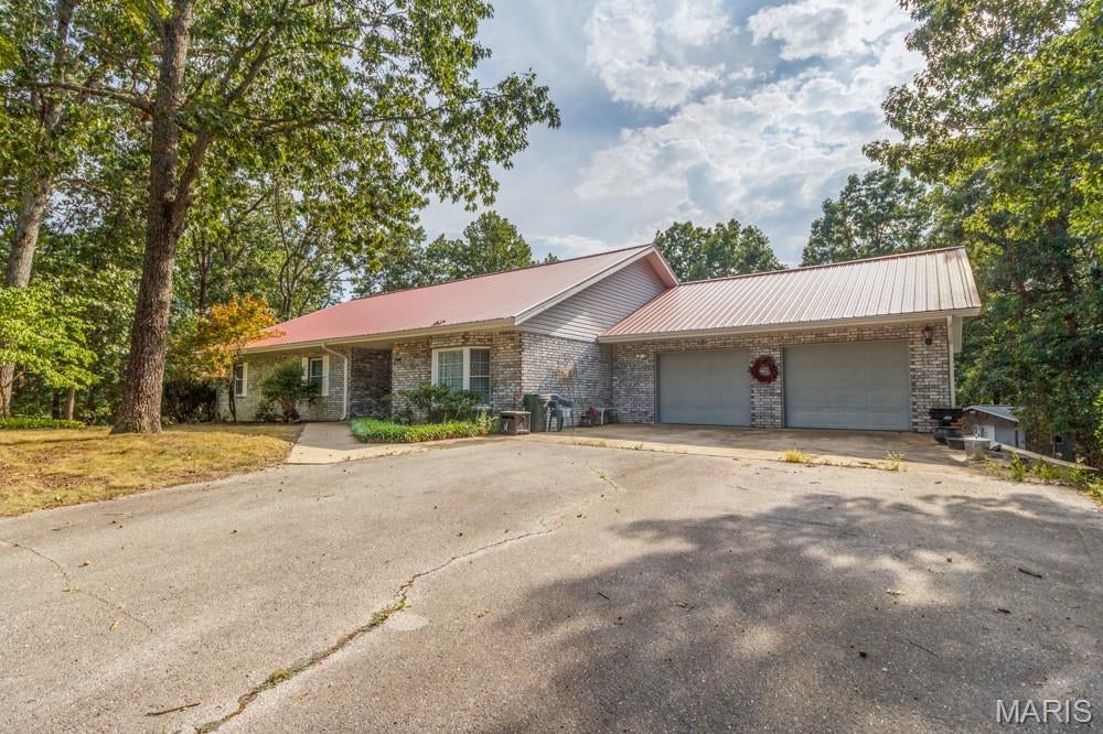 17140 Lemming Lane — photo