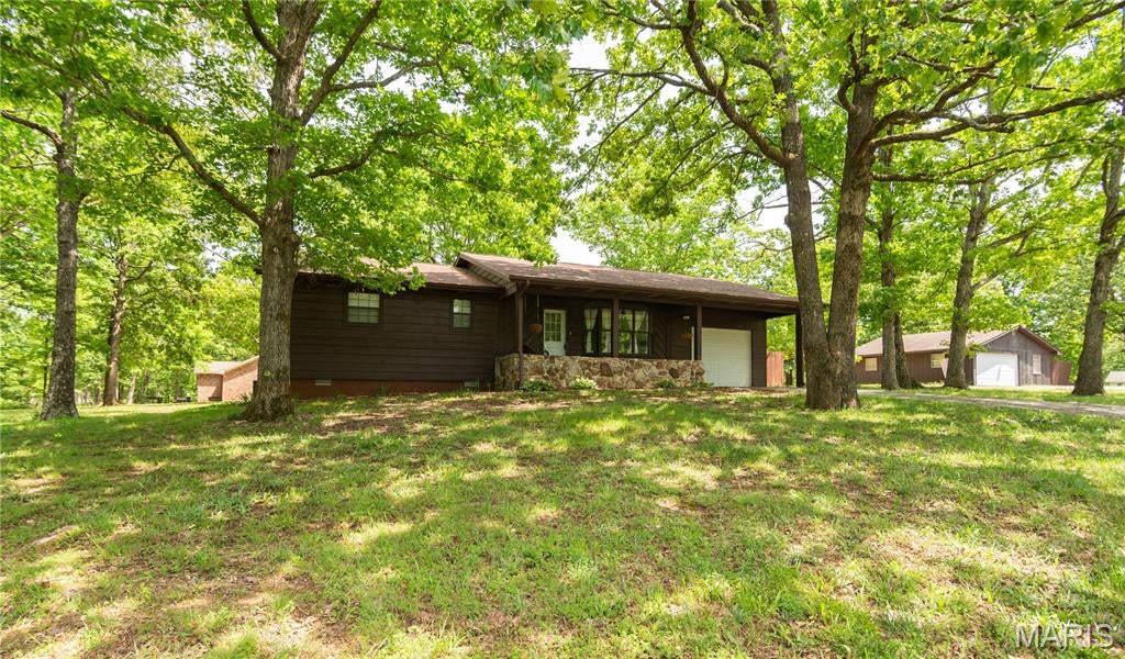 16590 Wayne D — photo
