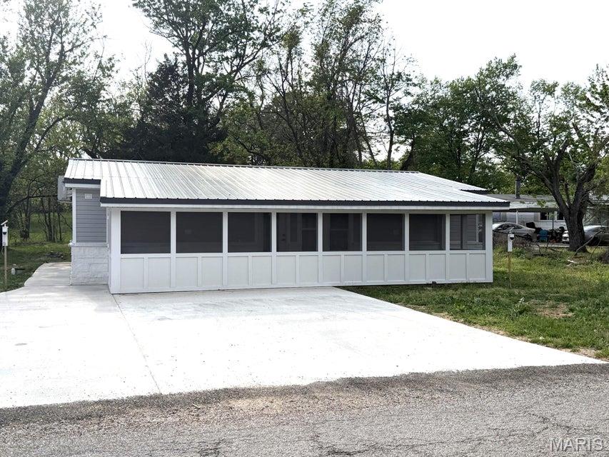 910 N Ash Street — photo