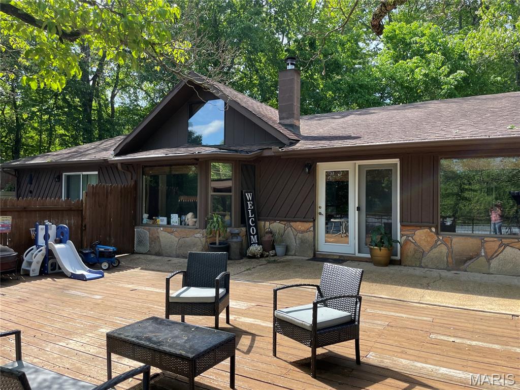 206 Town And Country Drive — photo