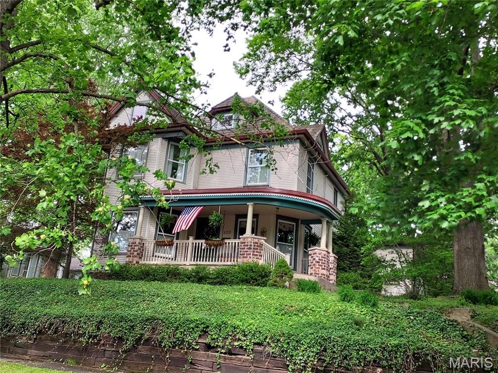 320 N Fourth Street — photo