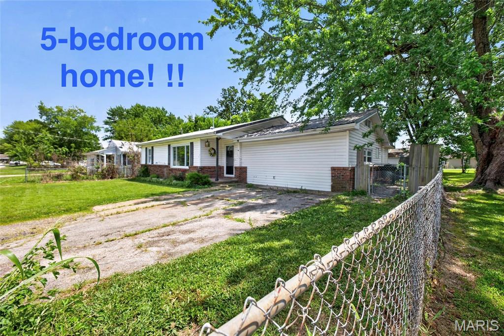 707 McClain Street — photo
