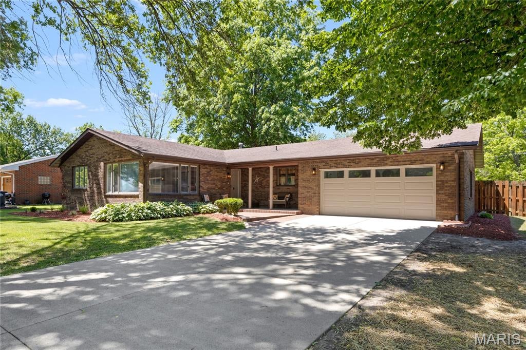 5 Magnolia Drive — photo