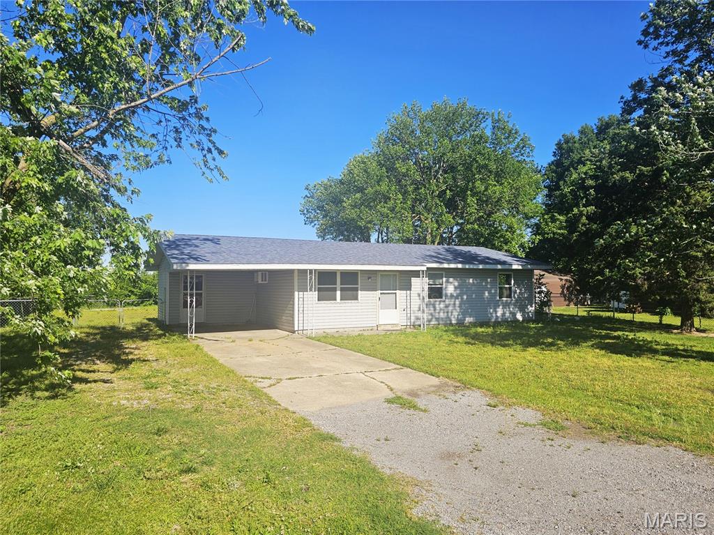 39335 W Sue Drive — photo