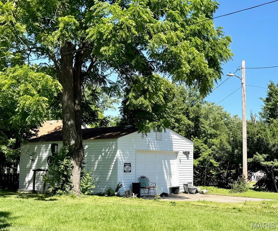 412 Monroe Street — photo