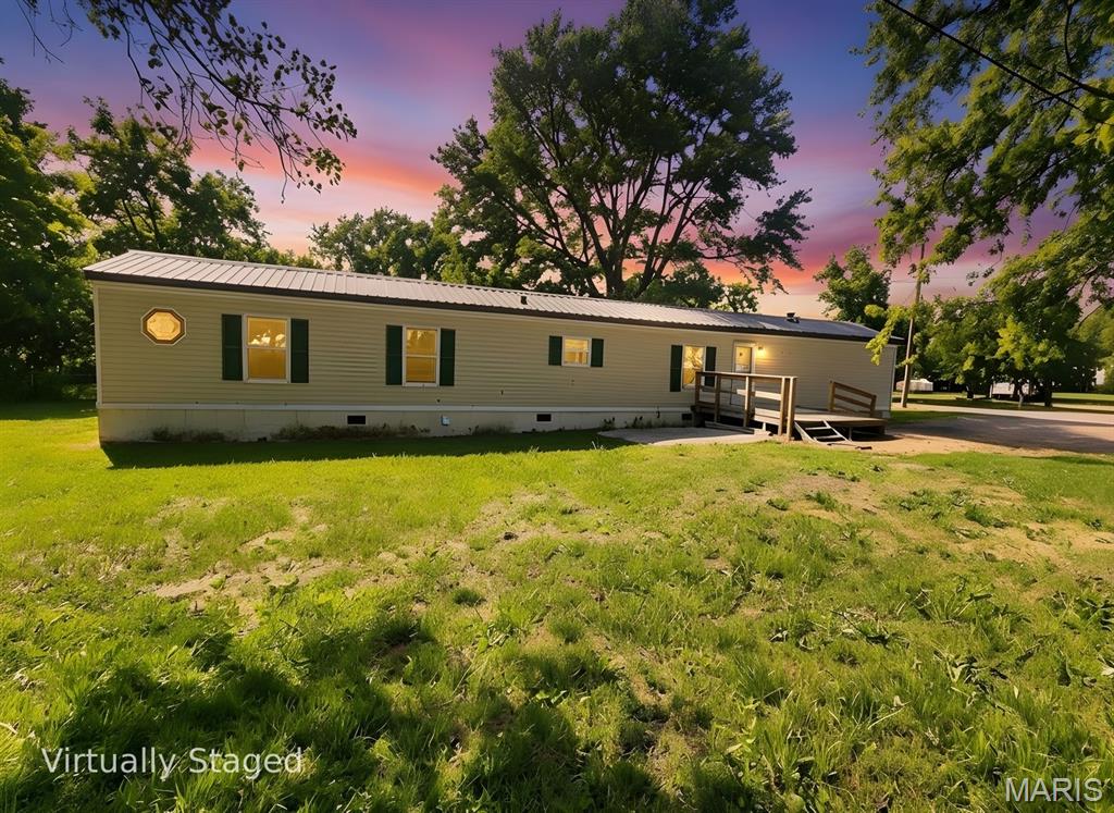 400 W Ruby Street — photo