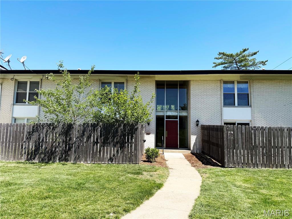 10427 Briarbend Drive 9 — photo