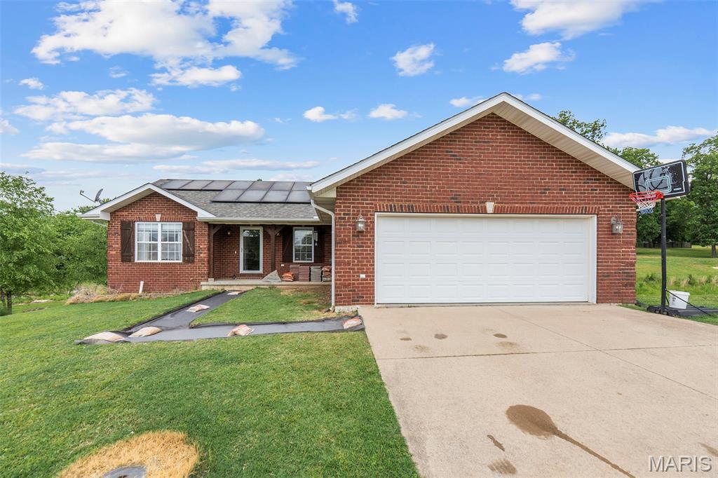 180 Glen Oak Drive — photo